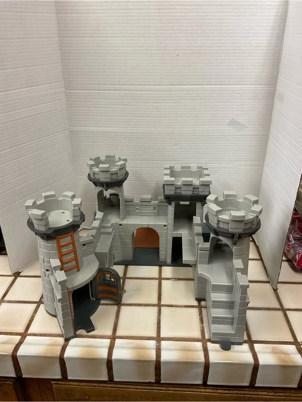 Adventure Castle Building Set - Gray and Red Play Castle